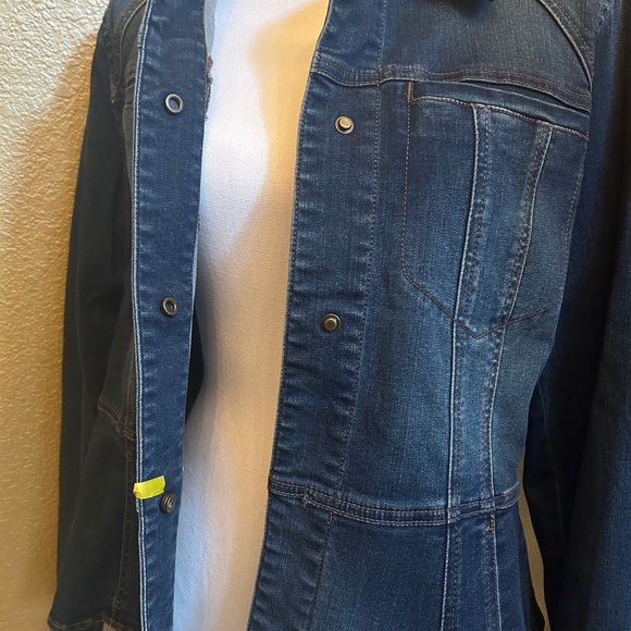 Wit & Wisdom Blue Jean Jacket Fitted Tailored Style - Picture 11 of 15